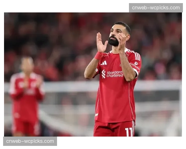 萨拉赫离队悬念升温，利物浦担忧埃及前锋告别提前